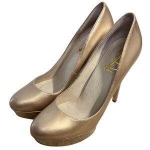 JOAN & DAVID Danicolette Gold Pump Stiletto Platform Dress Shoe Size 8.5
